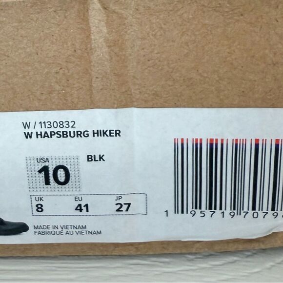 UGG Hapsburg Hiker Boots – Black, Size 10 (New in Box) - Picture 4 of 4